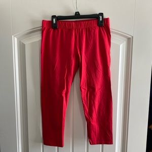 Red Capri leggings